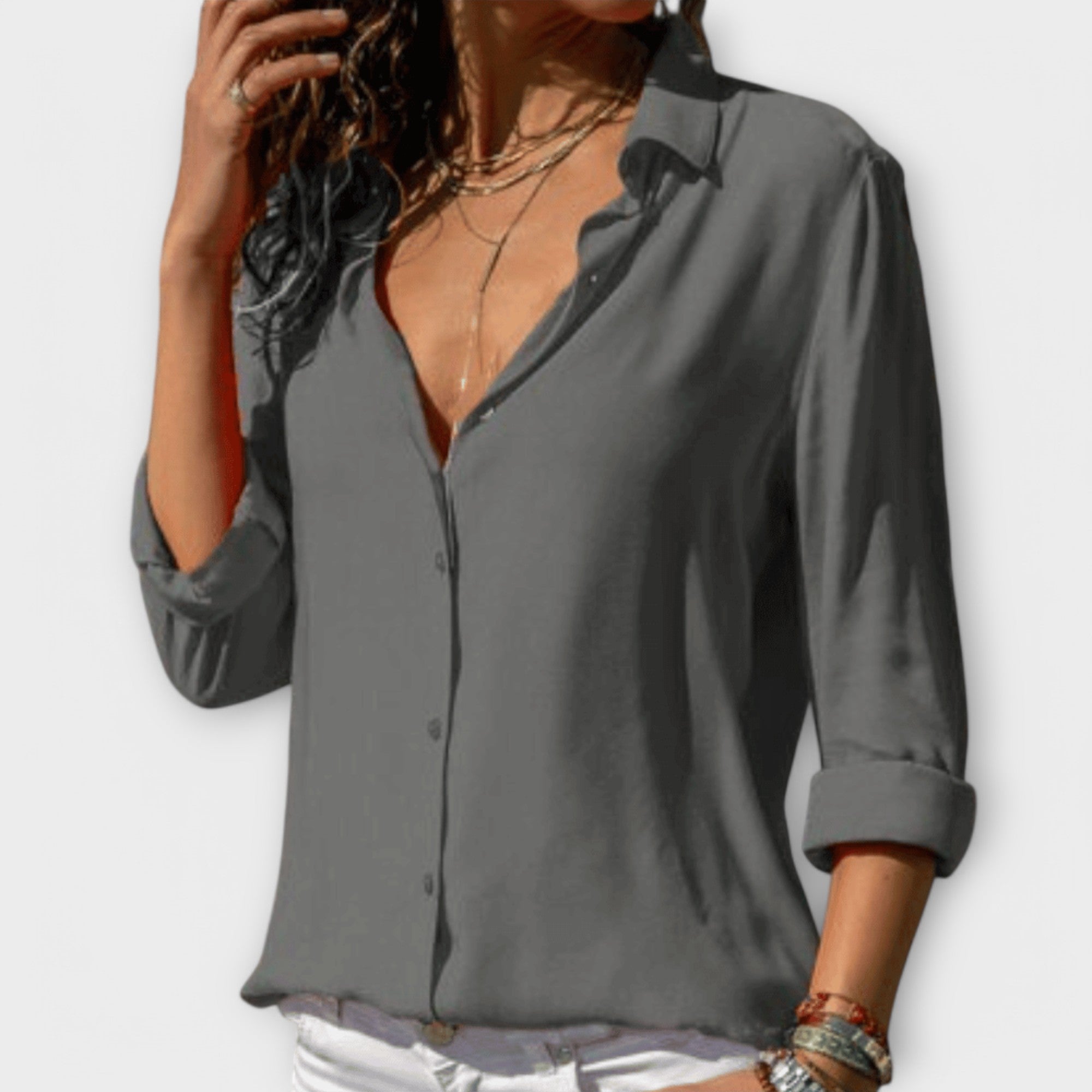 Mona – the Perfect Blouse